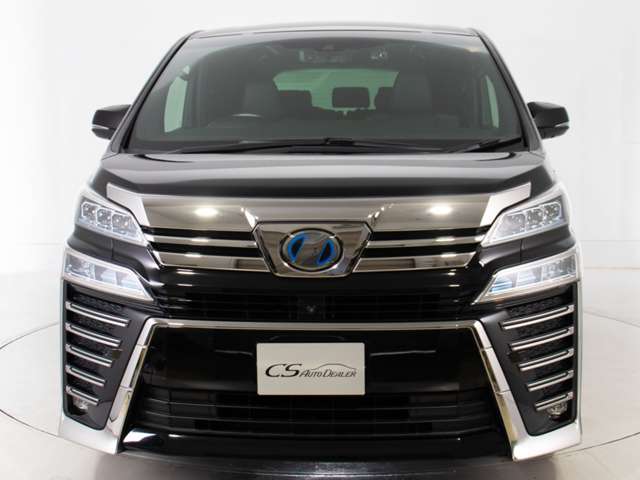 Toyota Vellfire 2