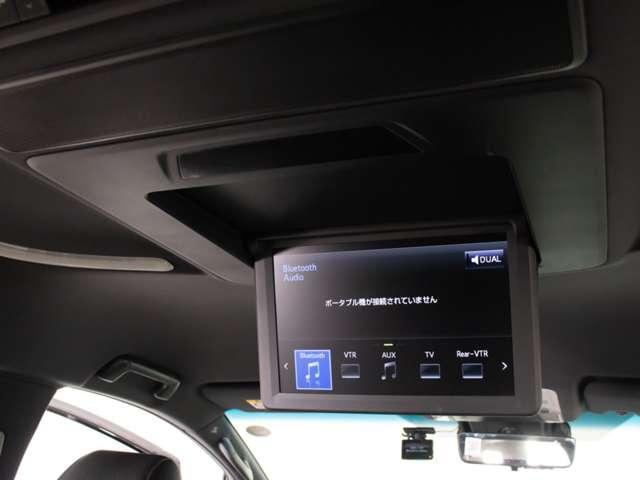 Toyota Vellfire 7