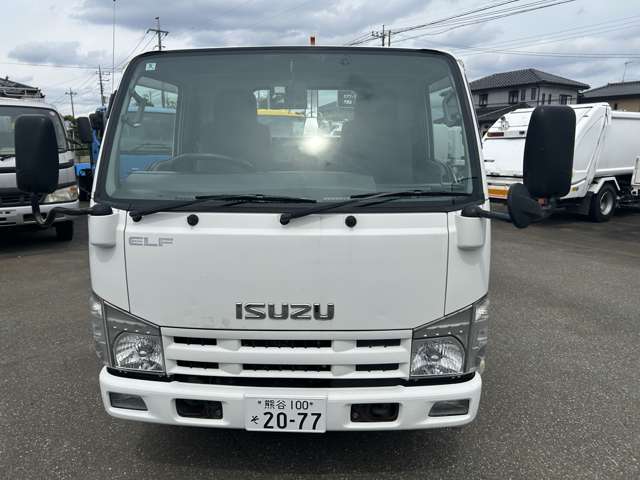 Isuzu Elf 2