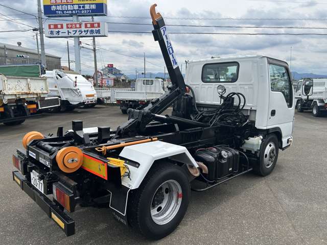 Isuzu Elf 5