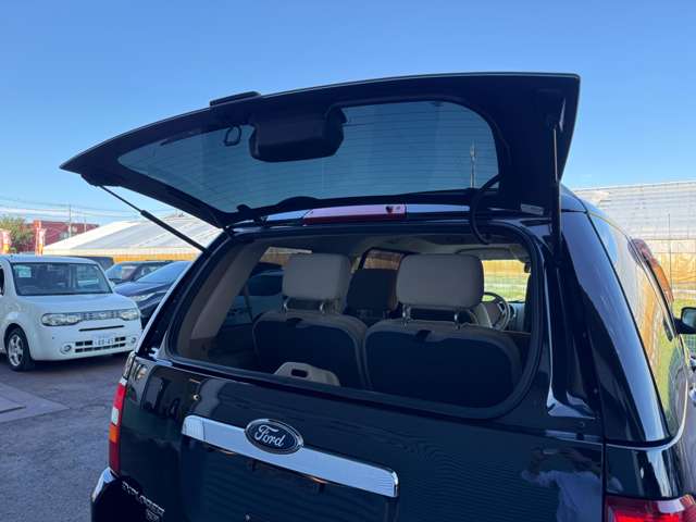 Ford Explorer 12