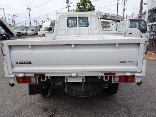 Mazda Bongo Truck 11