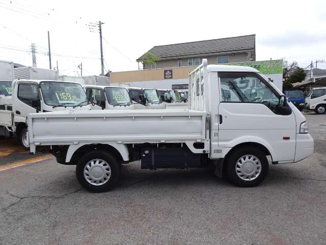 Mazda Bongo Truck 9