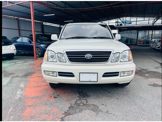 Toyota Land Cruiser Cygnus 2