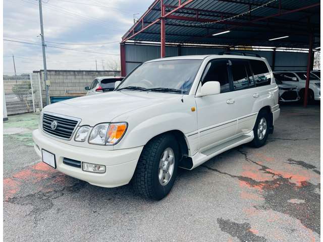 Toyota Land Cruiser Cygnus 3