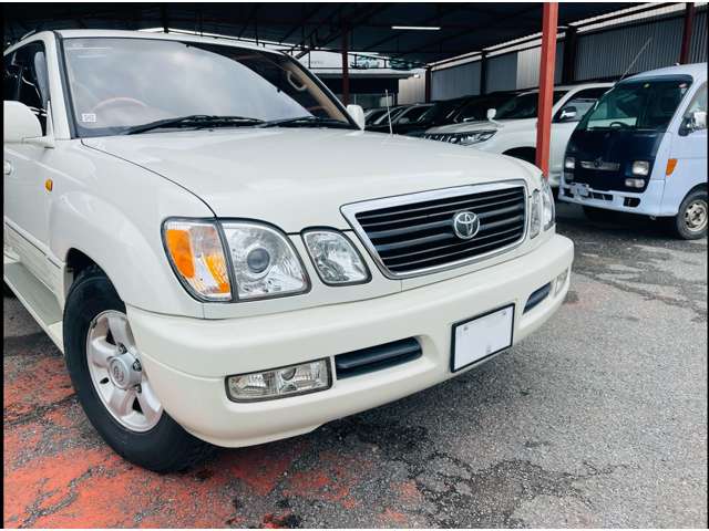 Toyota Land Cruiser Cygnus 4