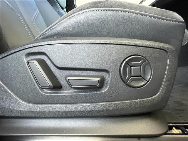 Audi Q3 10