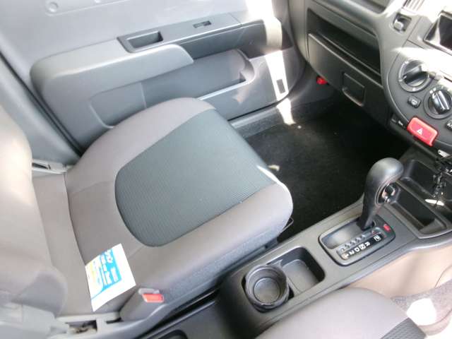 Mazda Familia Van 12