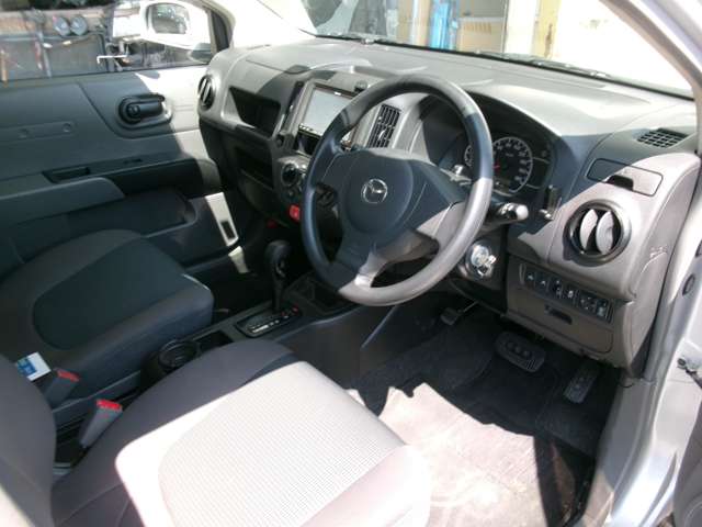 Mazda Familia Van 9