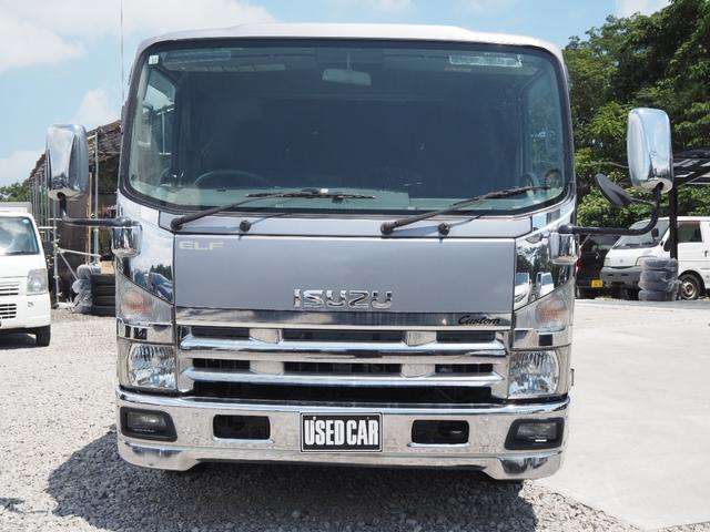 Isuzu Elf 12
