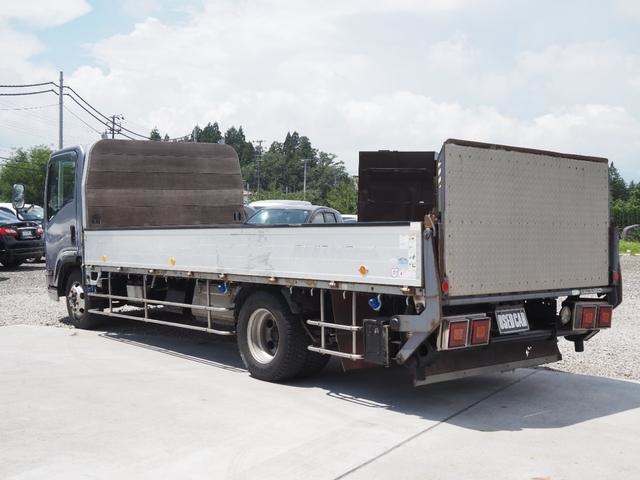 Isuzu Elf 6