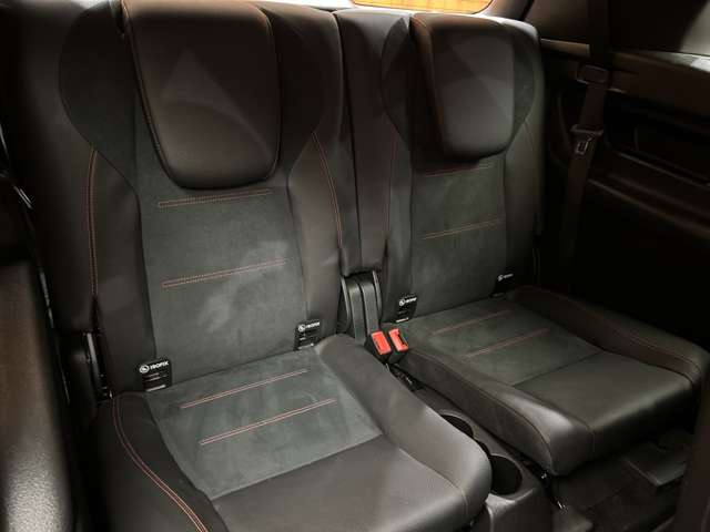 Mercedes-Benz GLB 11