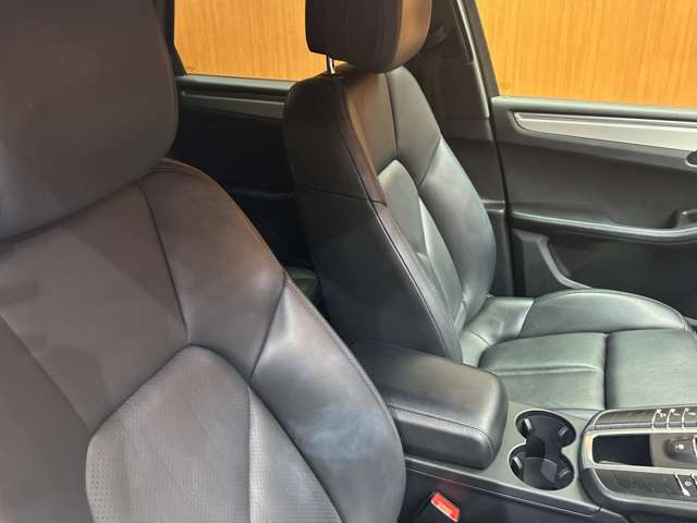 Porsche Macan 6
