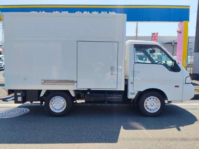 Mazda Bongo Truck 12