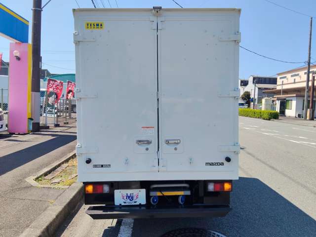 Mazda Bongo Truck 9