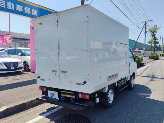 Mazda Bongo Truck 10