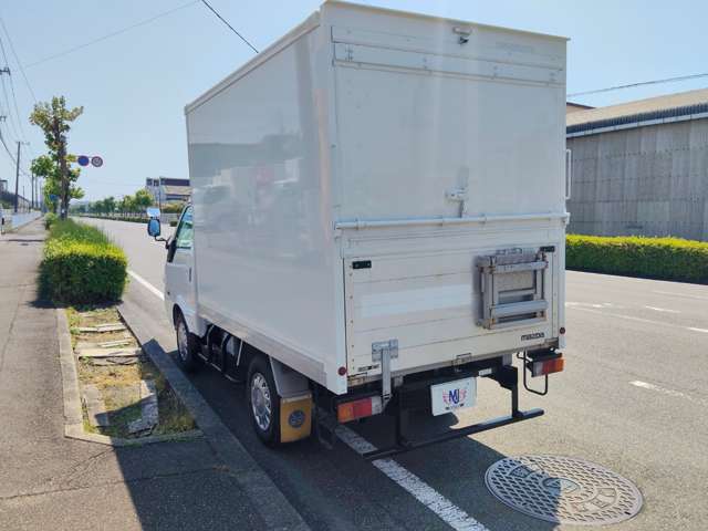 Mazda Bongo Truck 8