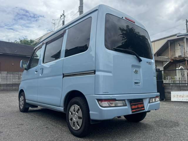 Daihatsu Hijet Cargo 7