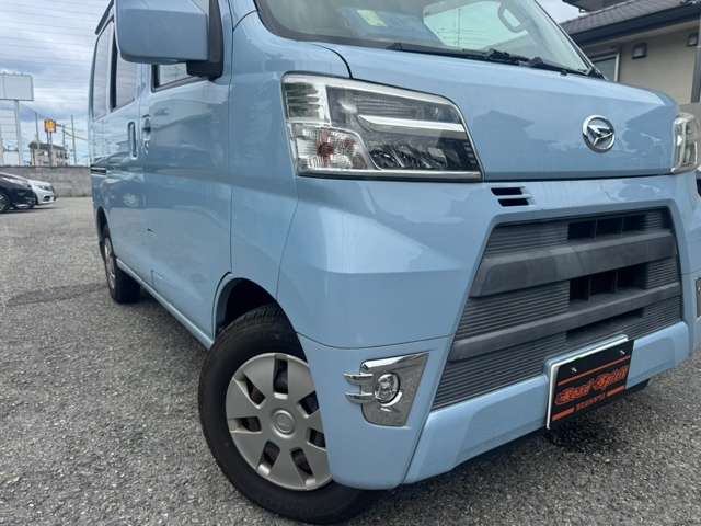 Daihatsu Hijet Cargo 8