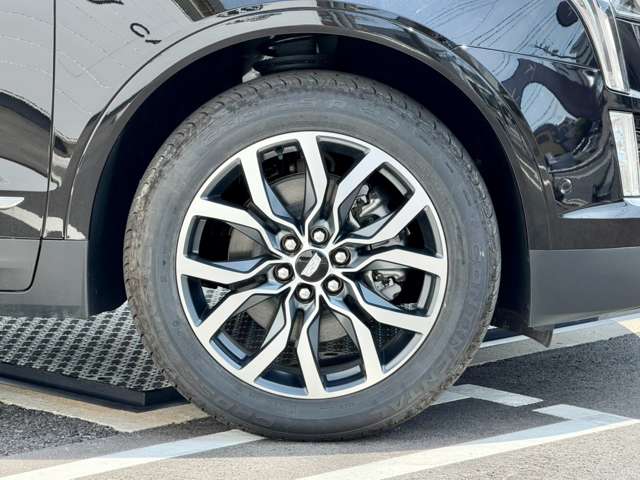 Cadillac XT5 4