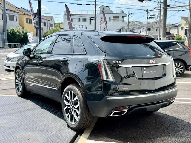 Cadillac XT5 8