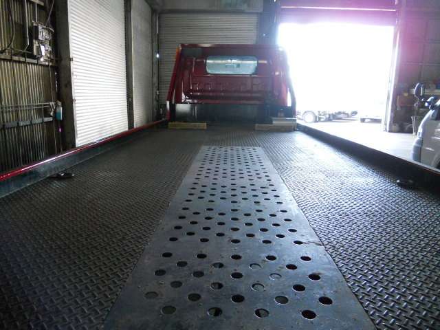 Isuzu Elf 3