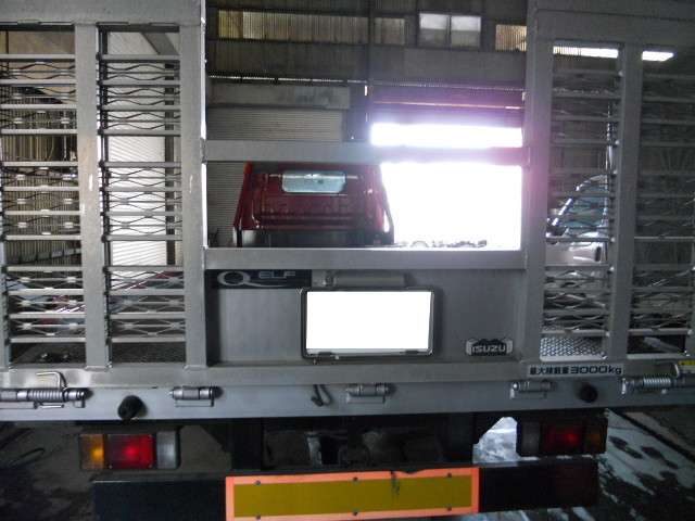 Isuzu Elf 5