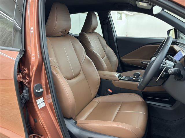 Lexus LBX 7