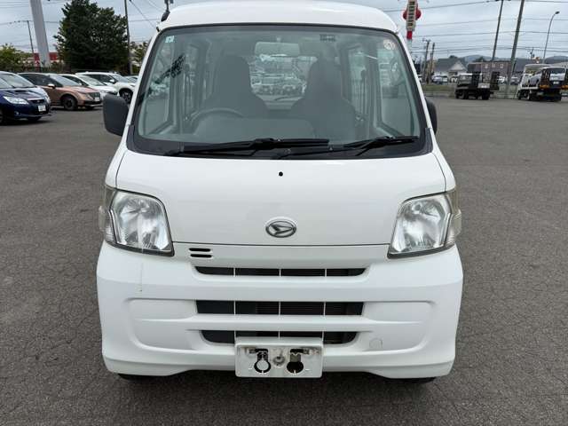Daihatsu Hijet Cargo 4
