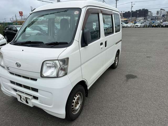 Daihatsu Hijet Cargo 6
