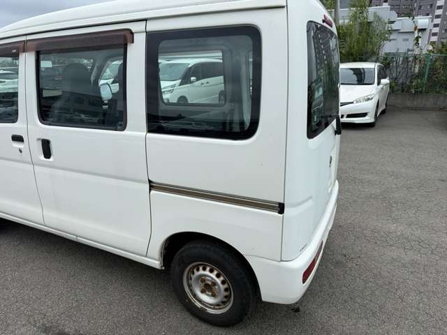 Daihatsu Hijet Cargo 9