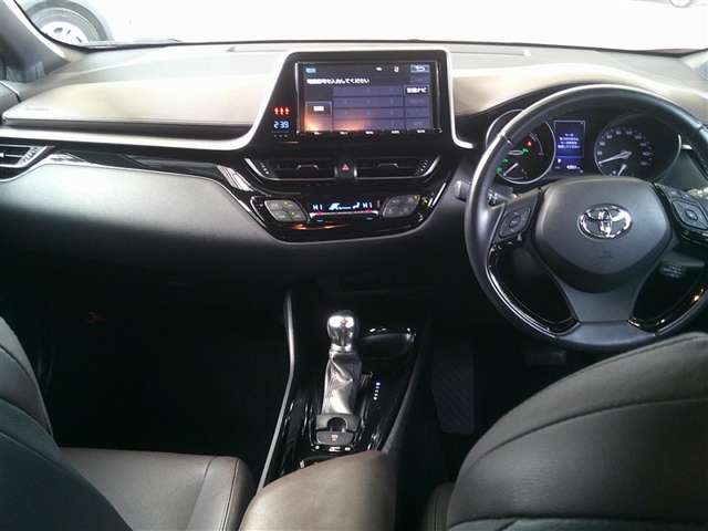 Toyota C-HR 7