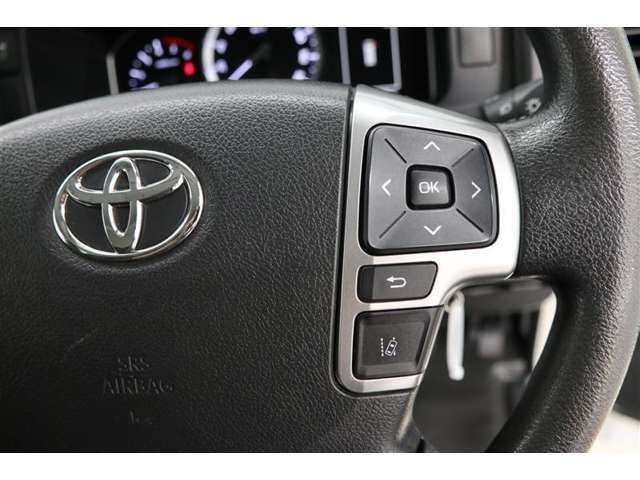 Toyota Hiace Van 11