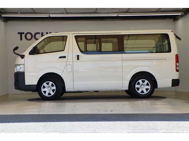 Toyota Hiace Van 2