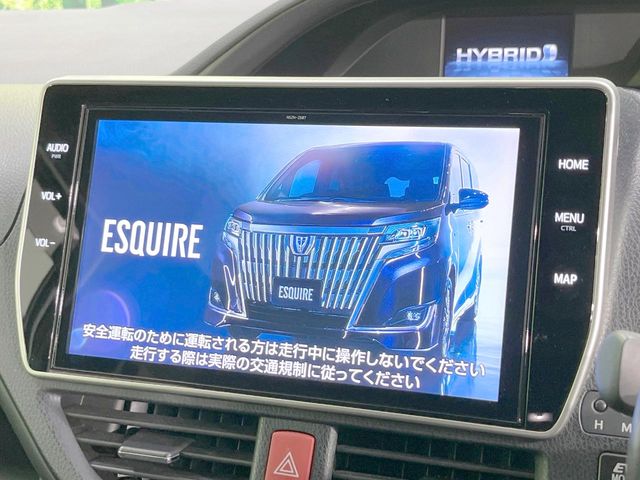 Toyota Esquire 5