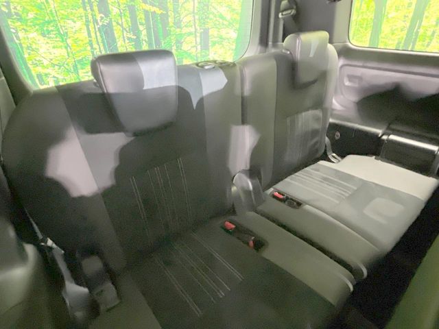 Toyota Esquire 10