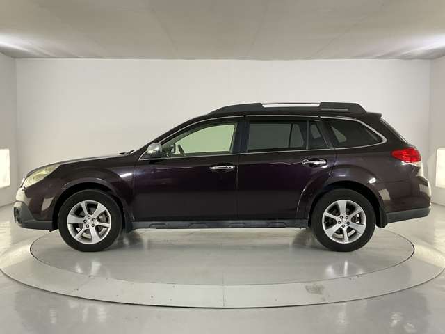Subaru Legacy Outback 7