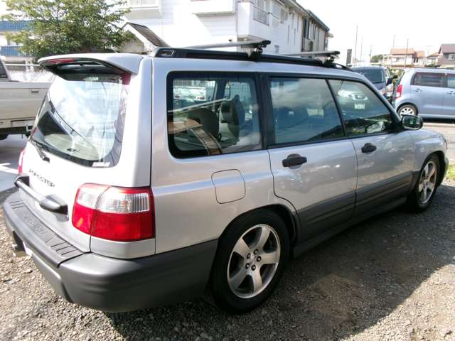 Subaru Forester 9
