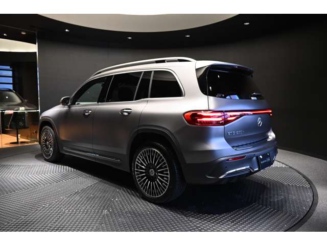 Mercedes-Benz EQB 7