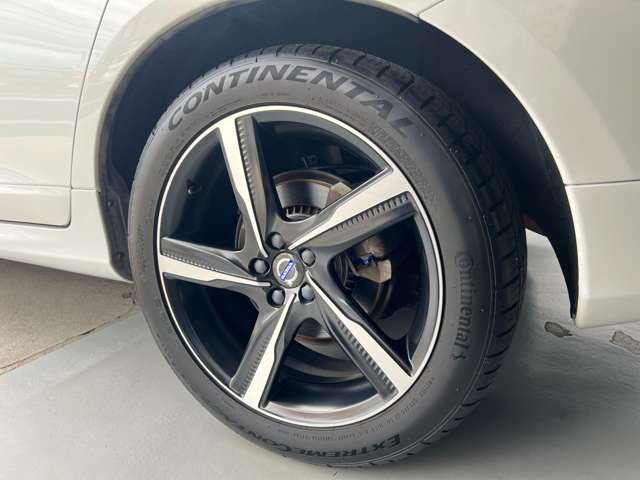 Volvo XC60 6