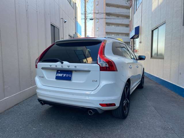 Volvo XC60 8
