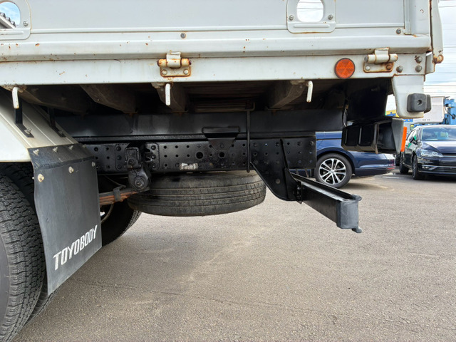 Mitsubishi Fuso Canter 12