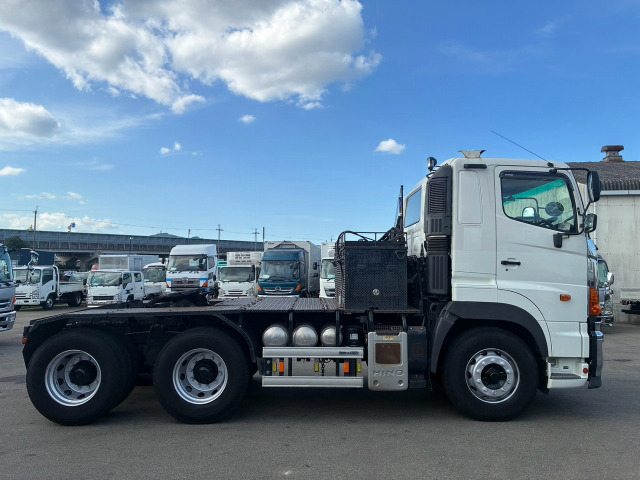 Hino Profia 11
