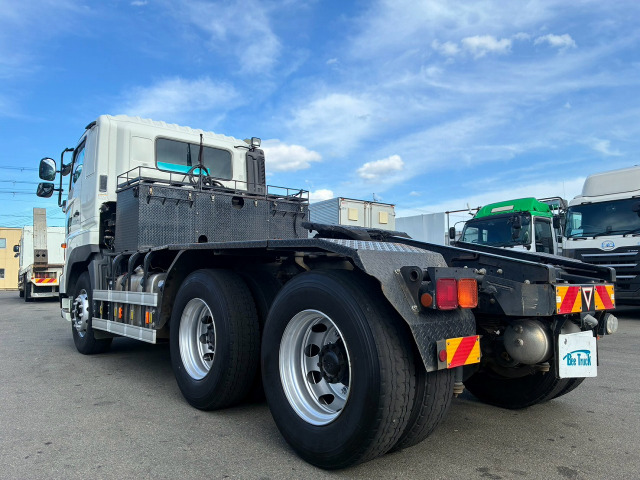 Hino Profia 7