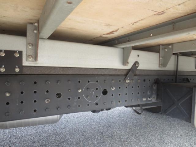 Mitsubishi Fuso Canter 12
