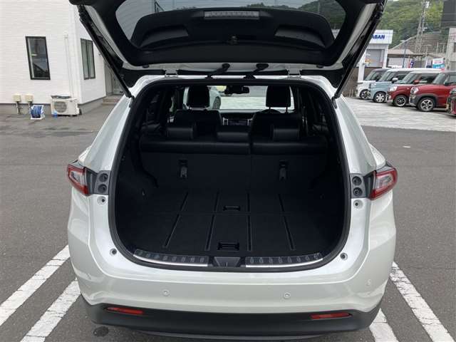 Toyota Harrier 3