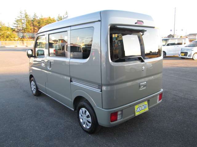 Suzuki Every 4