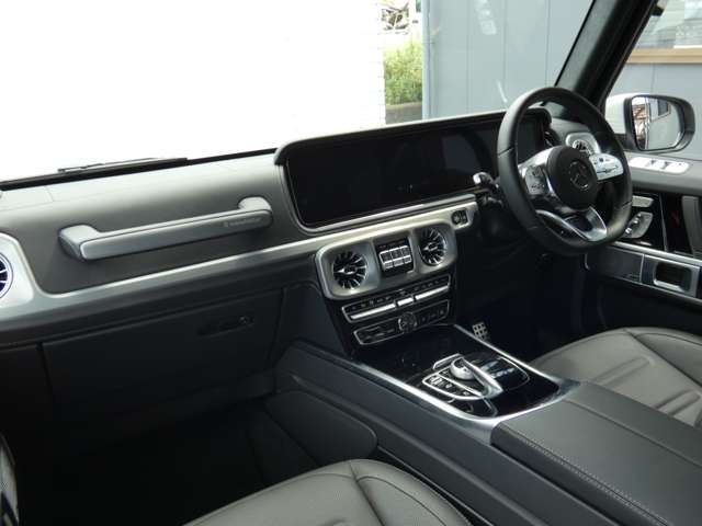 Mercedes-Benz G-Class 7