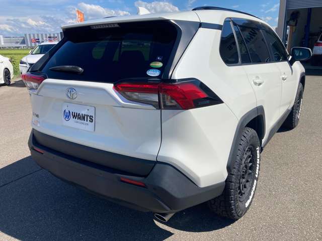 Toyota RAV4 8