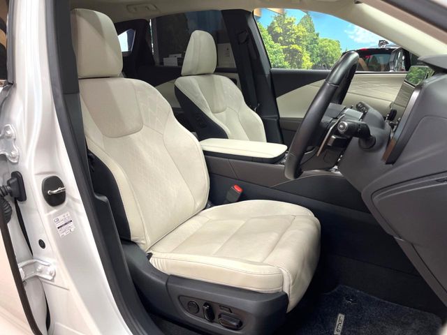 Lexus RX 8